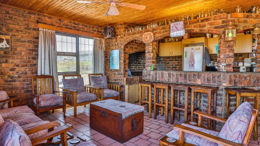 4 Bedroom Property for Sale in De Kelders Western Cape